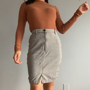 Pencil skirt